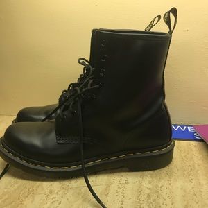 Dr. Martens 1460 8-eye boots